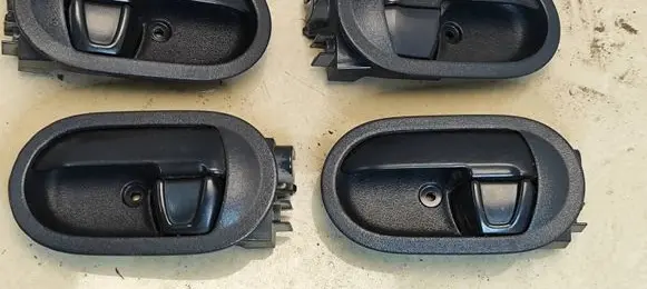 Mitsubishi Colt Rear door interior handle