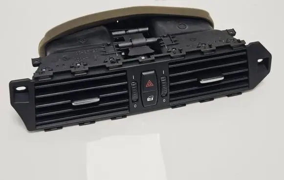 BMW 5 E60 E61 Dash center air vent grill 6910734 7009275