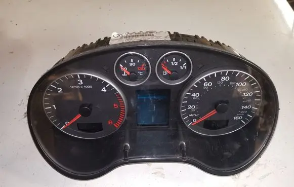 Audi A3 S3 8P Speedometer (instrument cluster) 8P0920981K