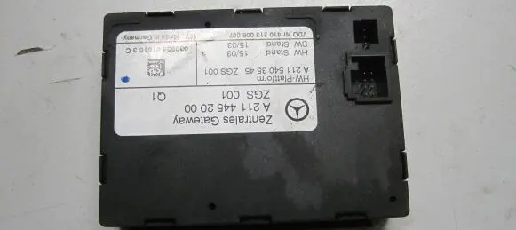 Mercedes-Benz E W211 Gateway control module A2114452000