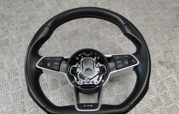 Audi TT TTS RS Mk3 8S Steering wheel 