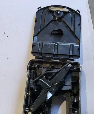 Renault Trafic III (X82) Tool box 995018195R 93868419