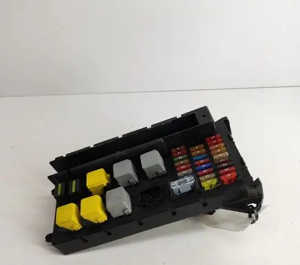 Mercedes-Benz Sprinter W906 Fuse module A9065454701 50JF11F02