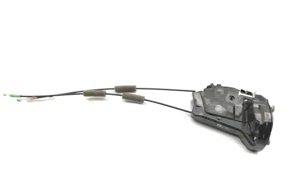 Toyota Yaris Cross Rear door lock