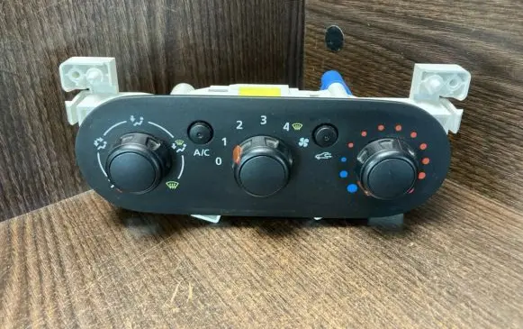 Opel Vivaro Climate control unit 30080060