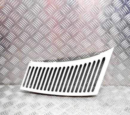 Mercedes-Benz SLC C107 Quarter panel pressure vent A1078360165 1078360165