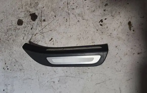 Audi Q5 SQ5 Rear sill trim cover 8R0853376