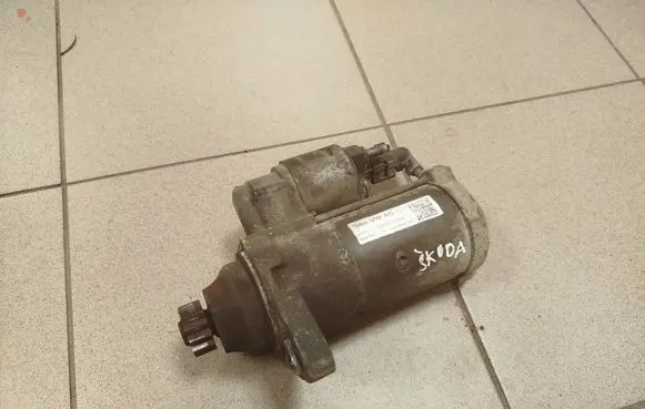 Skoda Octavia Mk3 (5E) Starter motor 02Z911024L