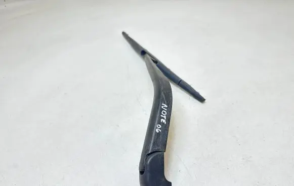 Nissan Note (E11) Rear wiper blade arm 39873