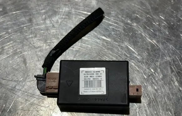 Peugeot 308 Alarm control unit/module 9673523380