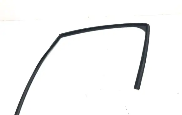 Citroen C3 Rubber seal front door window/glass 9683564580
