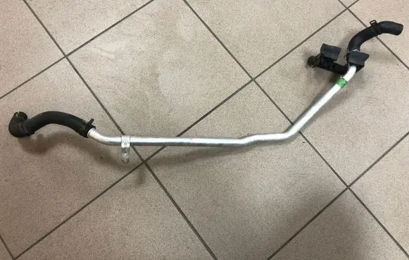 Mercedes-Benz E W212 Engine coolant pipe/hose A2128304096