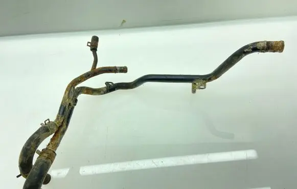 Subaru Forester SF Engine coolant pipe/hose