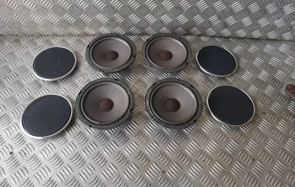 Jaguar XJ X308 Front door speaker LNC4140AA