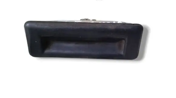 Volkswagen Golf V Tailgate/boot open switch button 5J0827229