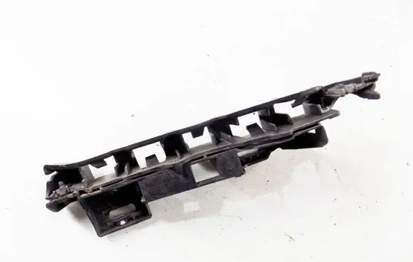 Citroen C4 I Fender mounting bracket