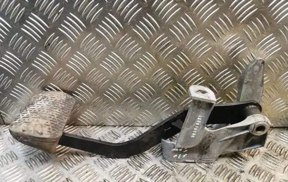 Mercedes-Benz CLS C219 Brake pedal 2112941701 A2112941701