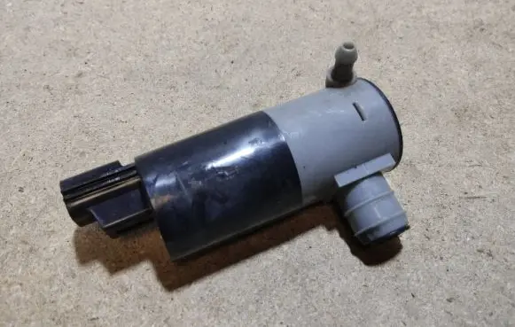 Volvo V40 Headlight washer pump 1019873 121014A 996898