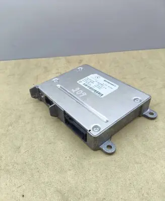 Mercedes-Benz CLK A209 C209 Bluetooth control unit module A2118701885 UH06MM01FC DM60520215