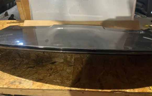 Land Rover Range Rover Velar Tailgate/trunk spoiler J8244210A