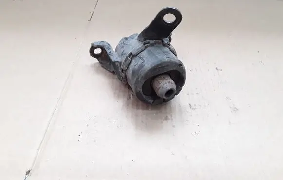 Mazda 6 Engine mount bracket NOCODE