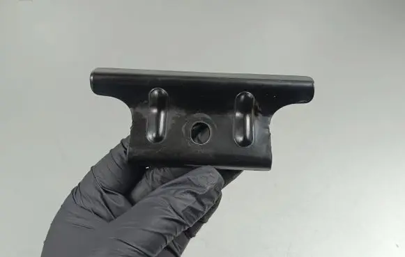 Battery bracket