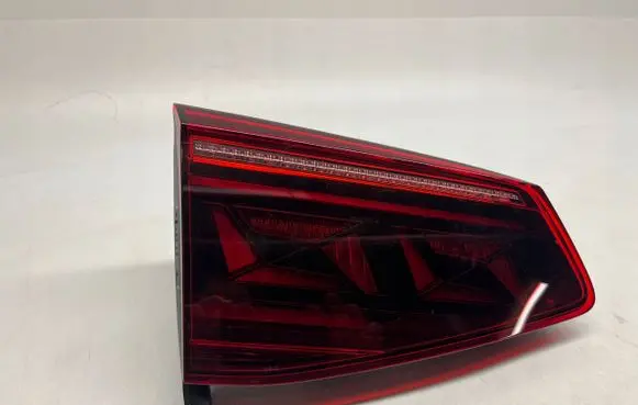Volkswagen PASSAT B8 Tailgate rear/tail lights 3G9945307N