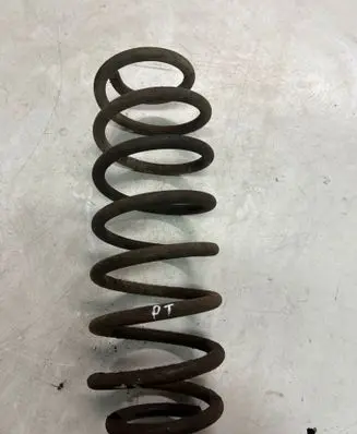 Chrysler PT Cruiser Rear coil spring 