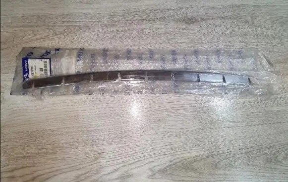 Volvo XC90 Front bumper lip 30635599