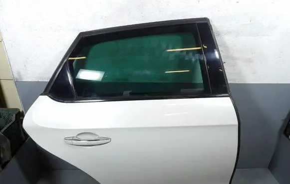 Citroen DS5 Rear door