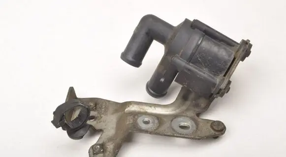 Volvo XC90 Water pump 31368143