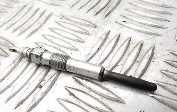 Volkswagen Touareg I Glow plug 