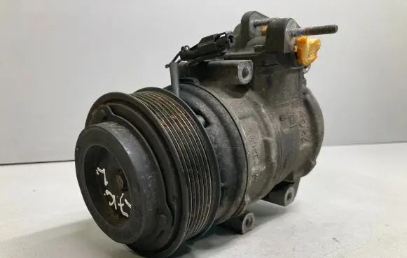 KIA Sorento Air conditioning (A/C) compressor (pump)