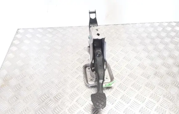 Volkswagen Caddy Brake pedal 1T1721057K