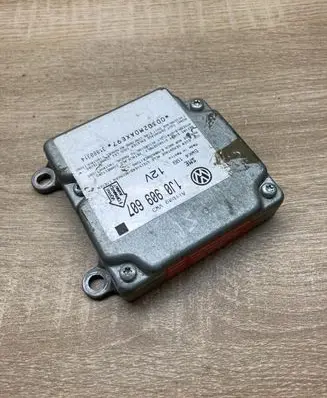 Volkswagen PASSAT B5 Airbag control unit/module 1J0909607 5WK4199