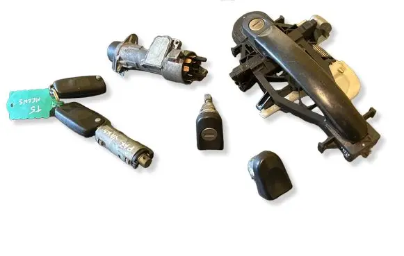 Volkswagen Transporter - Caravelle T5 Ignition lock contact BK704160200 4B0905849