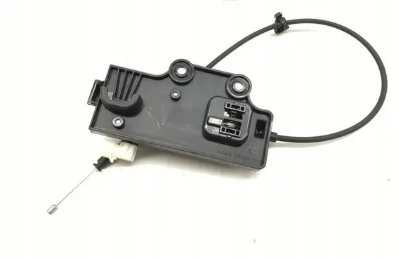 Tesla Model S Engine bonnet/hood lock release cable 106181400E