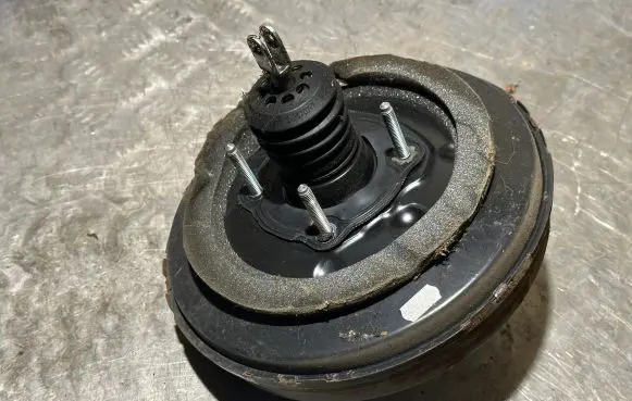 Peugeot Partner Brake booster 9681268680