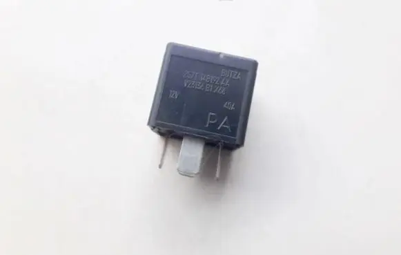 Ford Focus Other relay 2s7t14b192-aa v23136b1x66