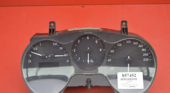 Seat Altea XL Speedometer (instrument cluster) 5P0920804C