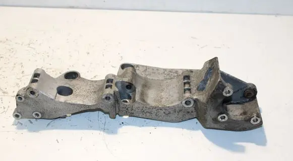 Audi TT Mk1 Generator/alternator bracket 06A903143P