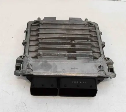Mercedes-Benz C W205 Engine control unit/module