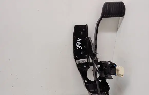 Volvo S80 Brake pedal 31317316