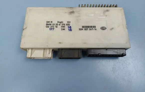 BMW 5 E39 Comfort/convenience module 61358376692 12037310