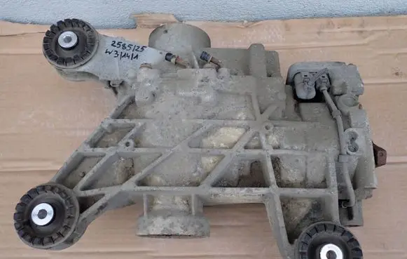 Volkswagen PASSAT B6 Rear differential JUX1K0907554H