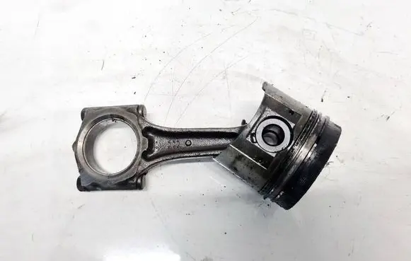 Piston with connecting rod