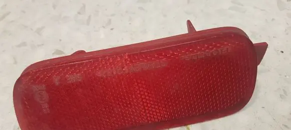 Honda CR-V Rear tail light reflector 23772500 P2132R