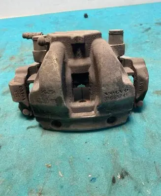 Volvo XC90 Front brake caliper 31665741