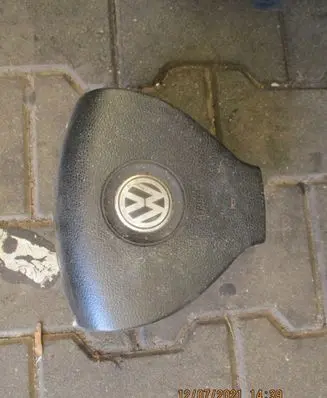 Volkswagen Caddy Steering wheel airbag 2K0880201E