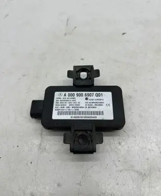 Mercedes-Benz C W205 Tire pressure control unit A0009006907